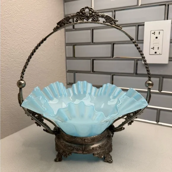 Vintage Bride's Basket Blue Fenton Ruffled Edges Bowl with Metal Holder - Picture 3 of 17